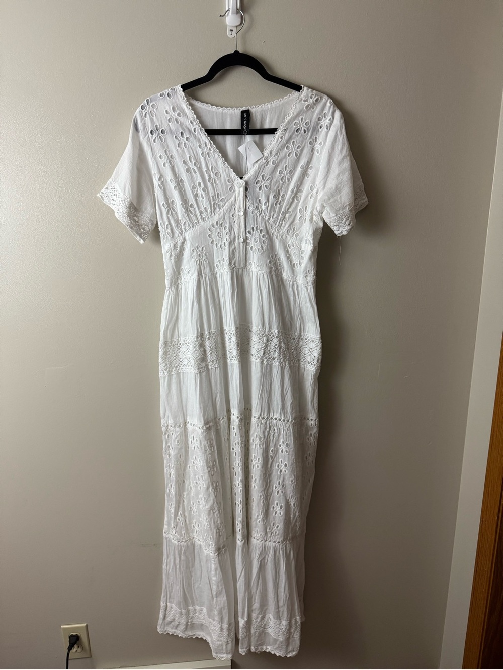 Me 2 Magic Boho Eyelet Maxi Dress Cottagecore Minimalist NWT Large